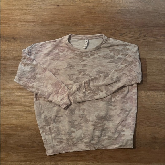 Athleta Tan camo shirt - Picture 1 of 3